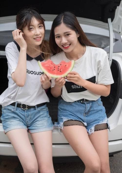 【吃瓜群】深夜爆料:网红情侣翻车啦?人设崩了还是剧本杀?-吃瓜