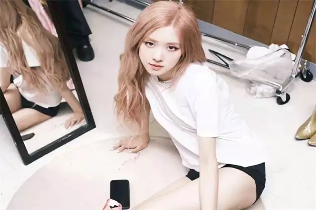 吃瓜群qq群免费爆料，明星隐秘绯闻曝光，网友直呼“你敢信吗”！